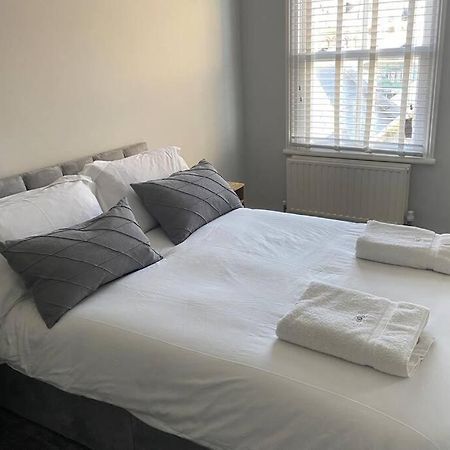 Beachside Apartment In The Centre Of Town New Quay Kültér fotó