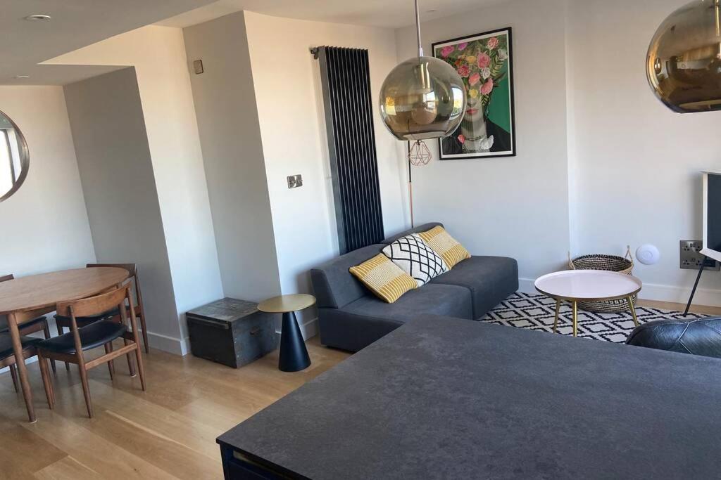 Beachside Apartment In The Centre Of Town New Quay Kültér fotó