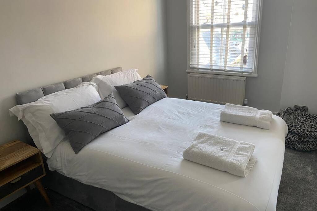 Beachside Apartment In The Centre Of Town New Quay Kültér fotó